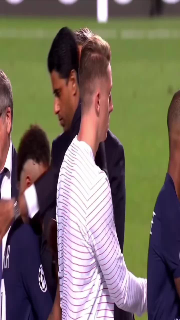@ʜᴀʀɪs🫠