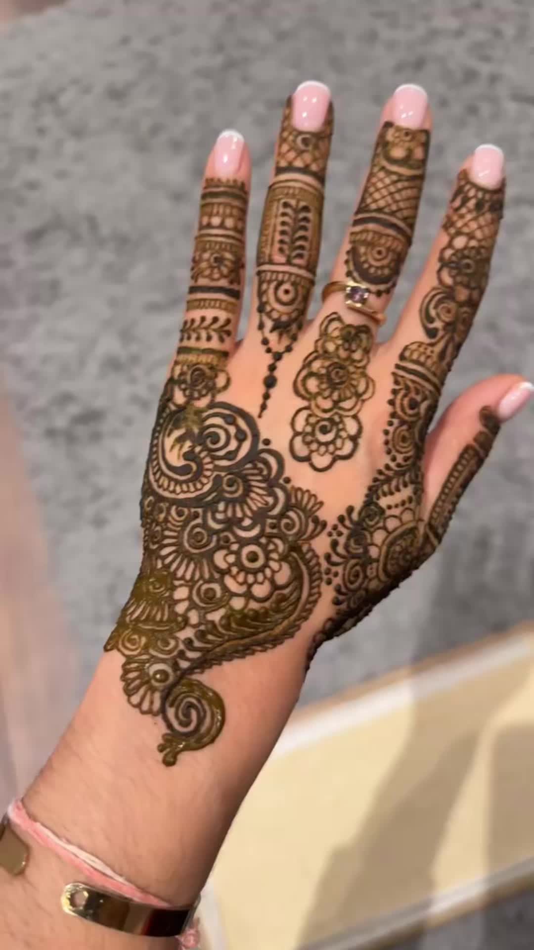 @HennaByRekha