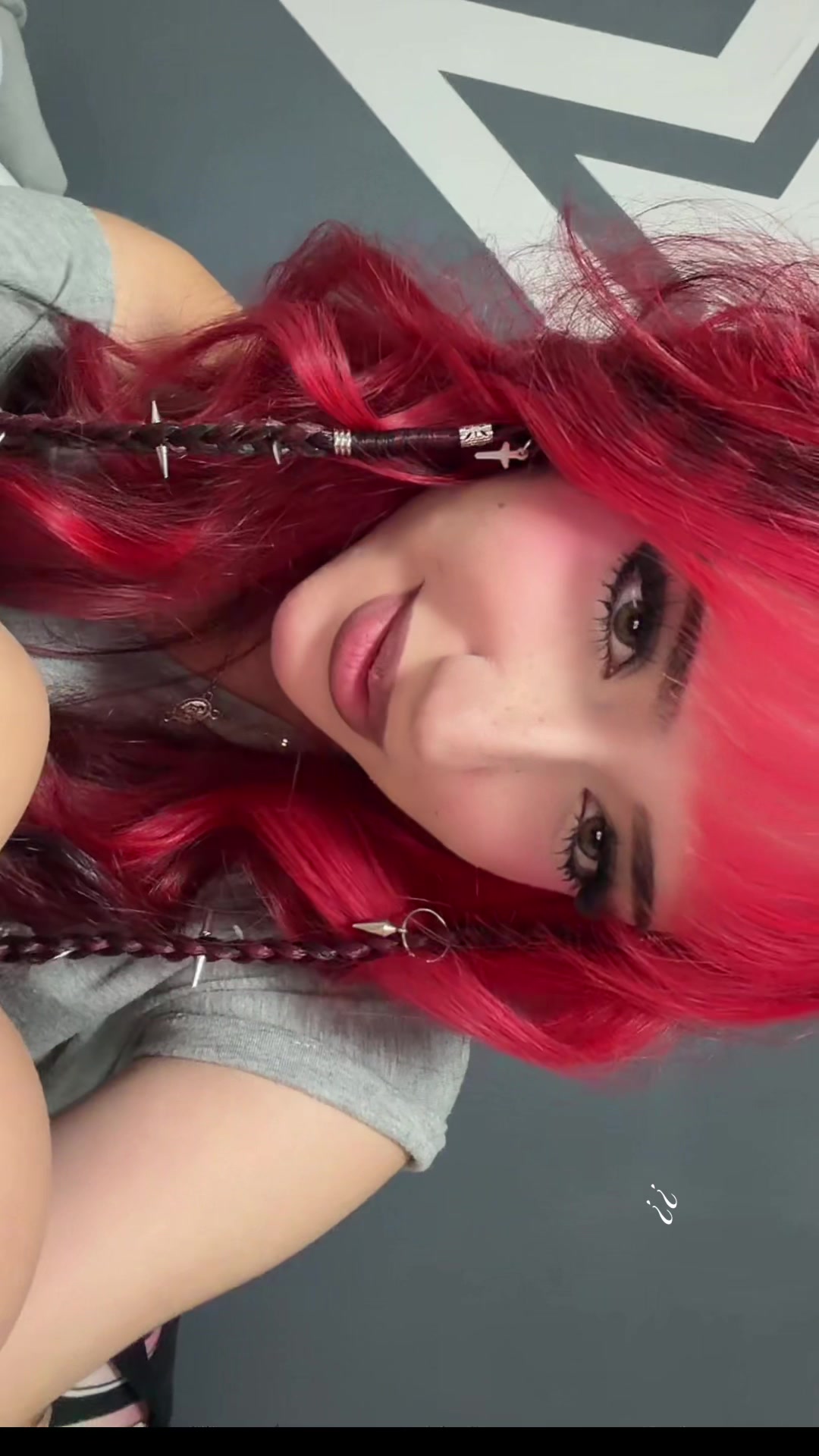 @Lucyy₊˚⊹♡