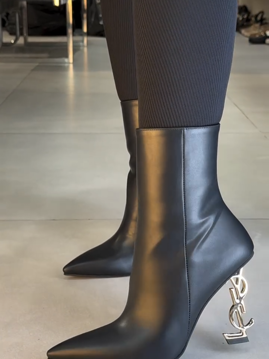 @VELIXA SHOES BOUTIQUE