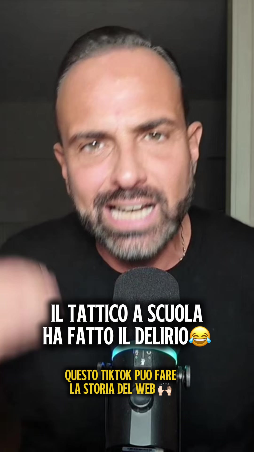 @ContenutoBelloFresco 👑