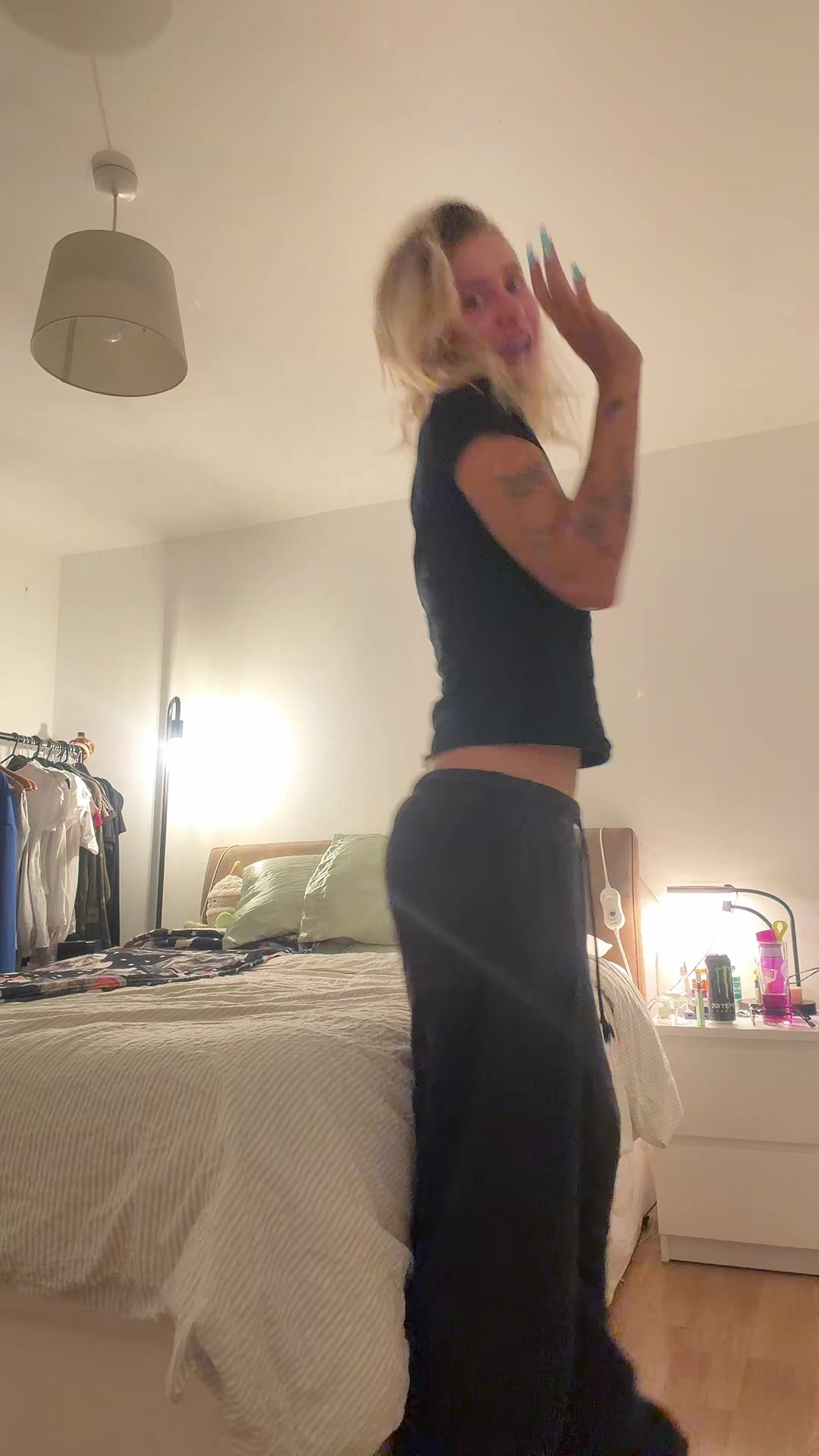 @flatwhiteasherbuv
