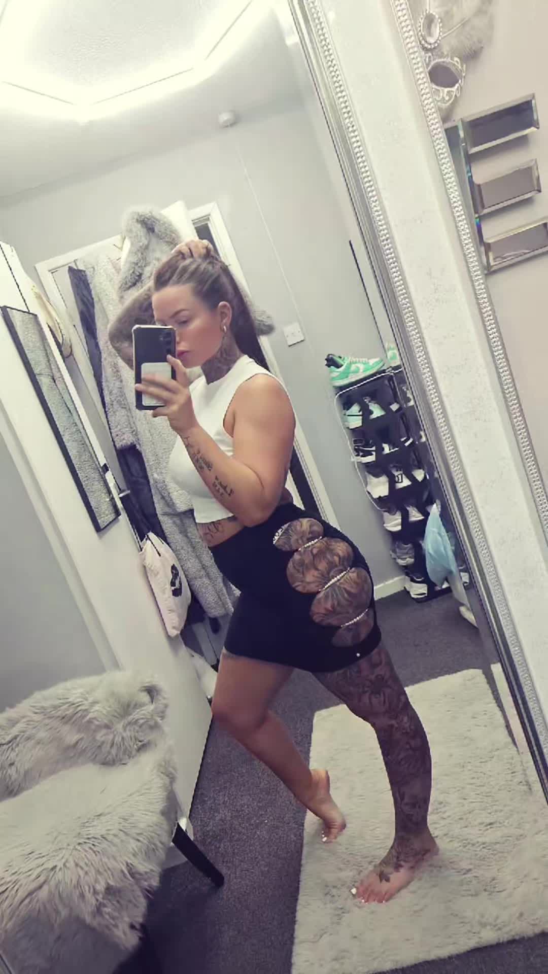 @reevesnicky