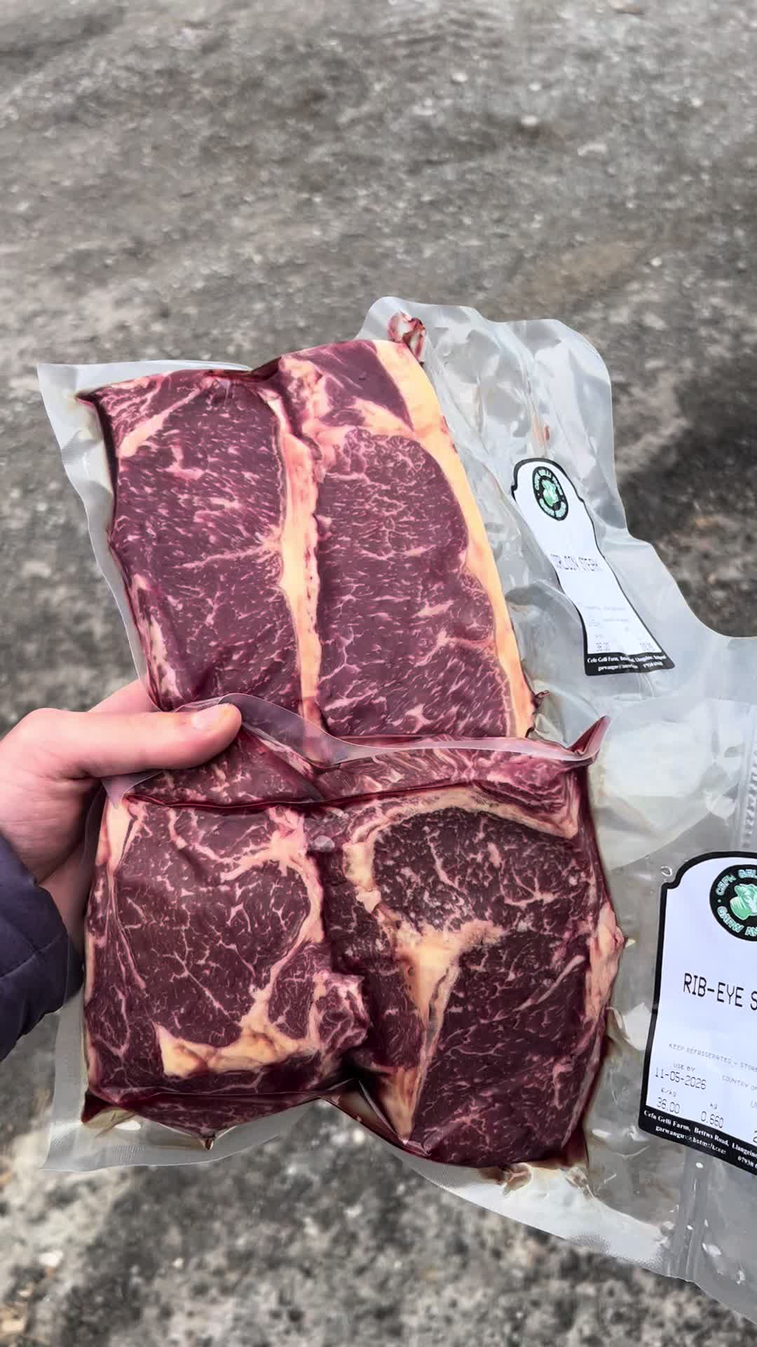 @DefinetlyAVegan