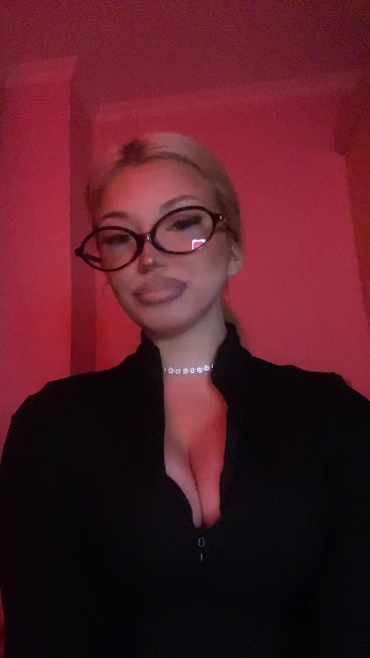 @𝖇𝖆𝖗𝖇𝖎𝖊