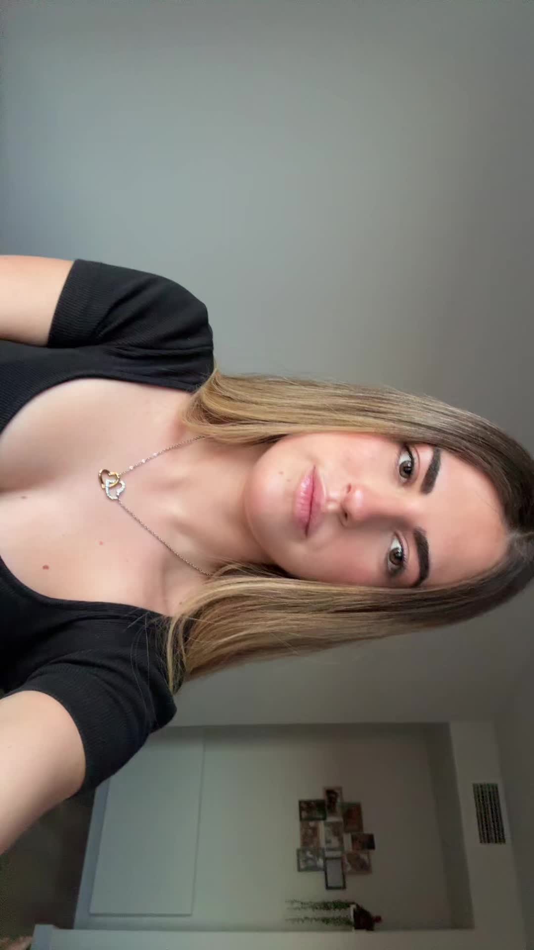 @𝒞