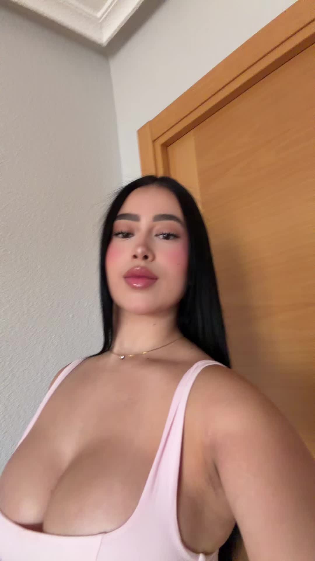 @valesuarezl_2 👑