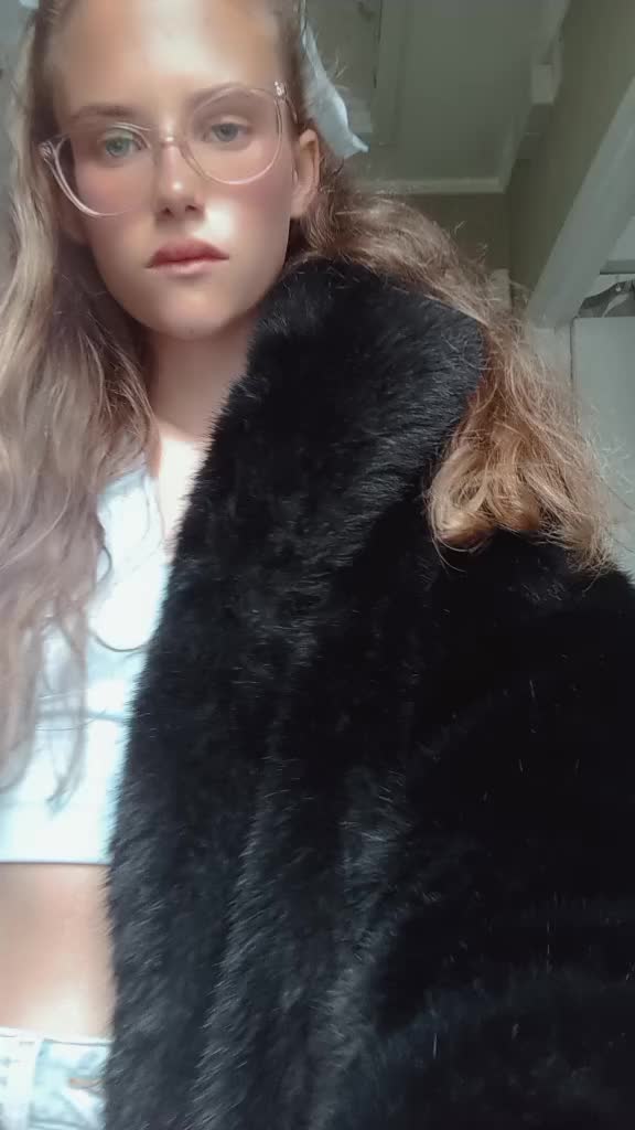 @scarlett_hollyxx25