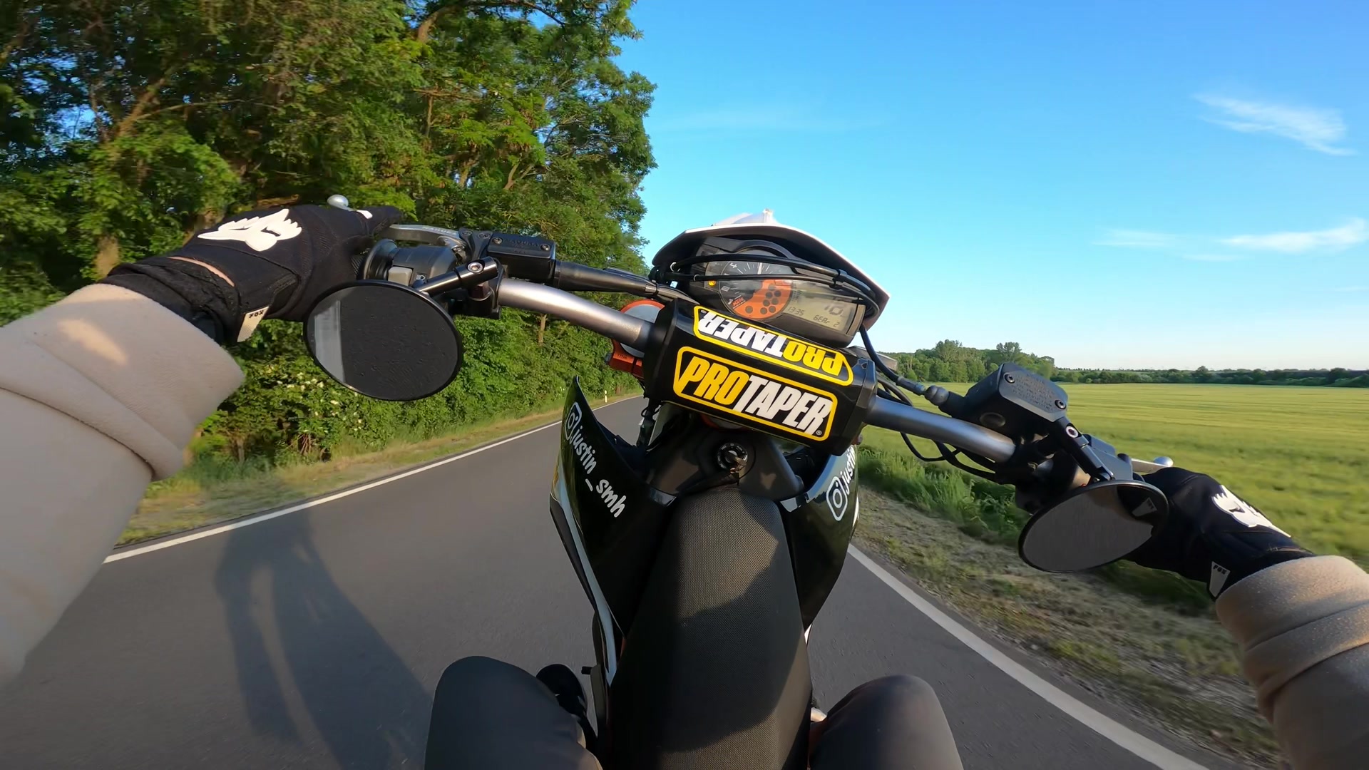 @JUSTIN 🇩🇪 | SUPERMOTO