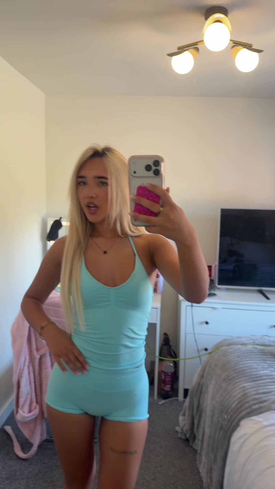 @maisie isabella little 🫦✨🍒