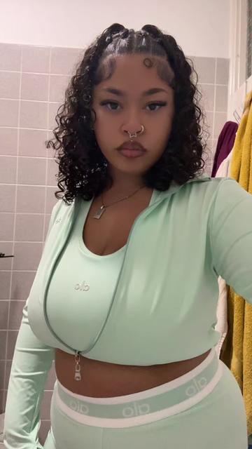 @Shi👩🏽&zwj;🦱