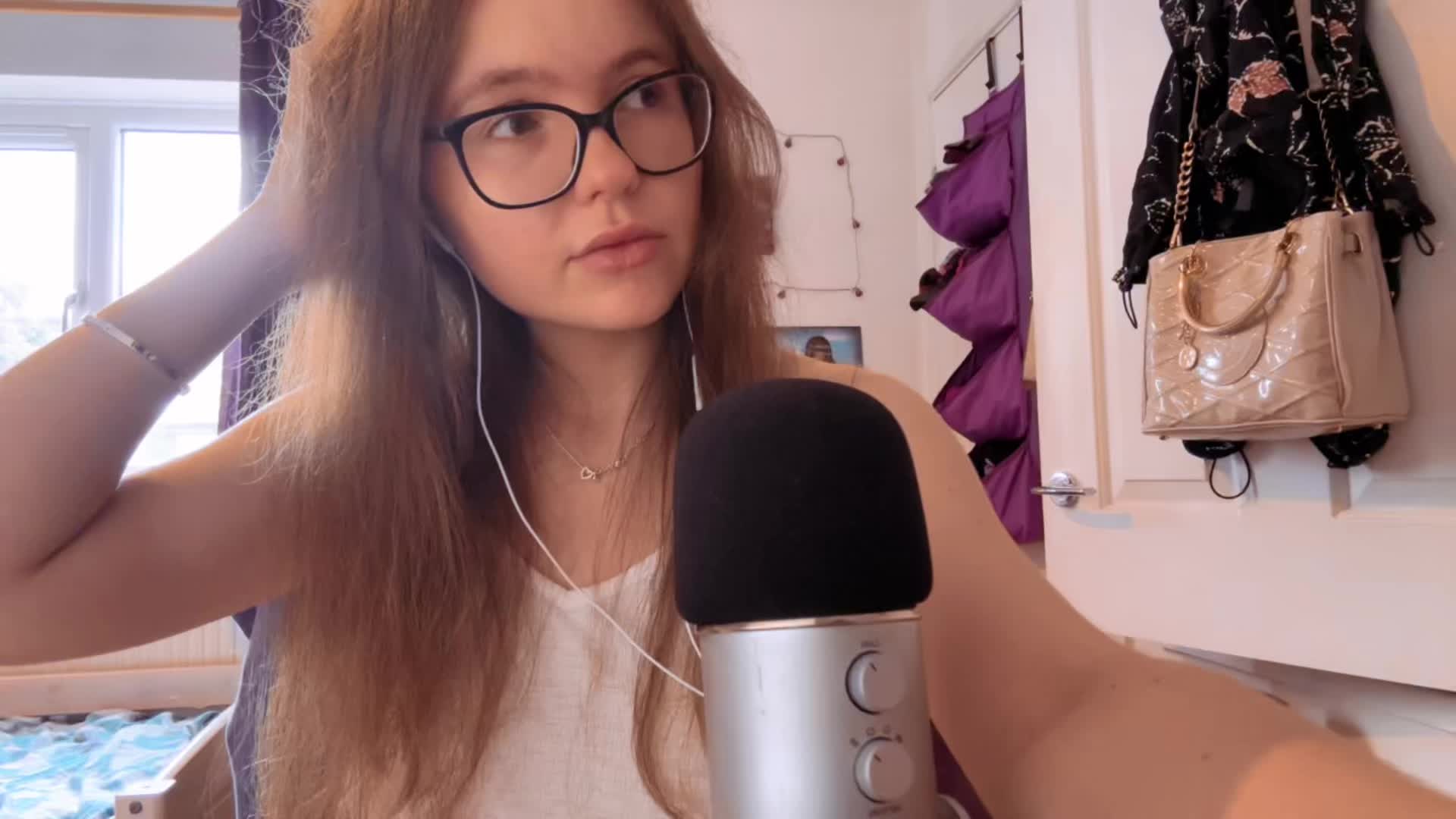 @Rebecca🪼