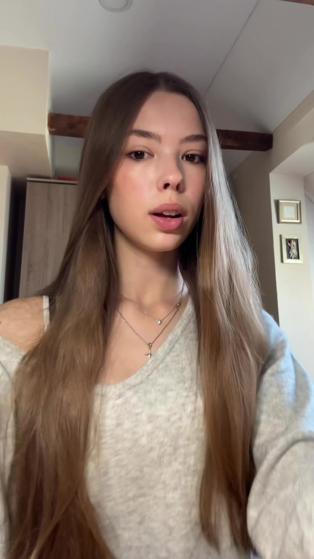 @🧘🏼&zwj;♀️