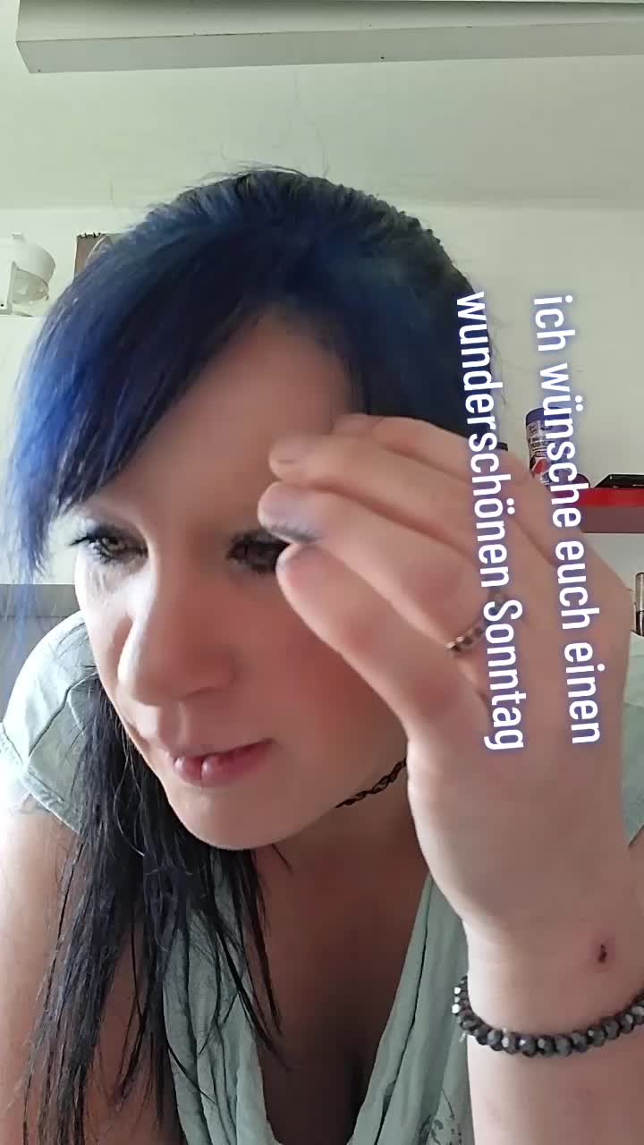 @Leni