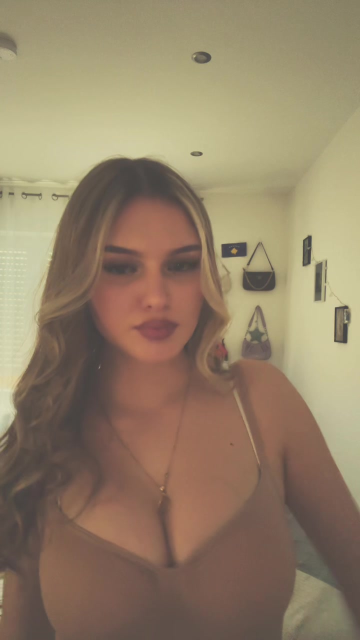 @Fjola🇦🇱