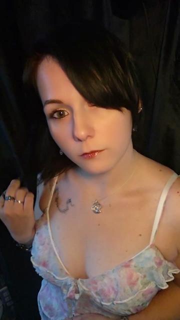 @Juliadarkfee