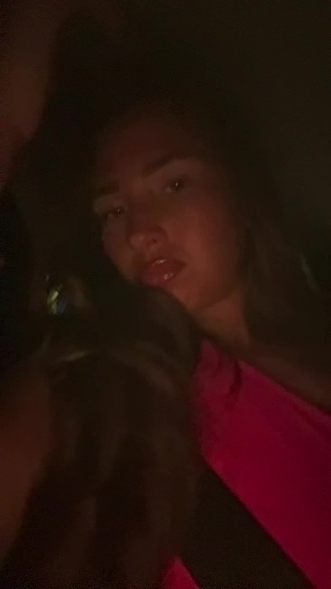 @b.lx