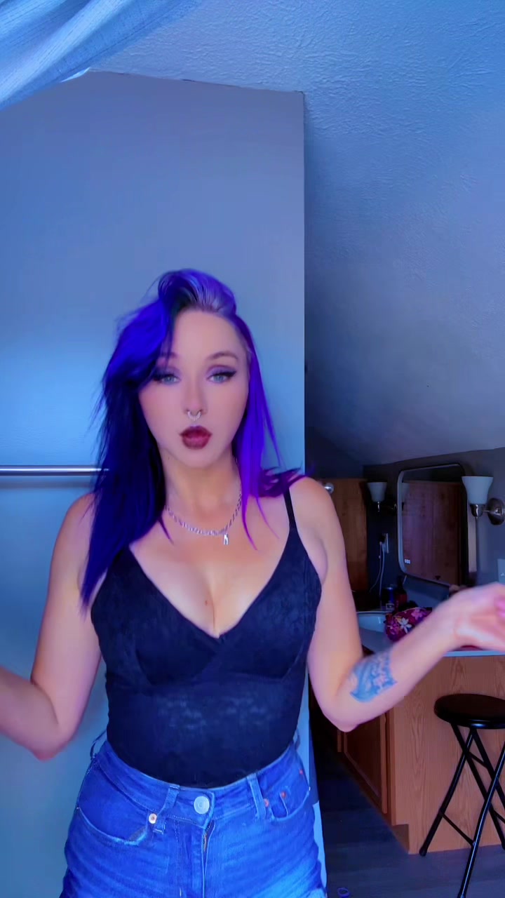 @Chrissy Valentine