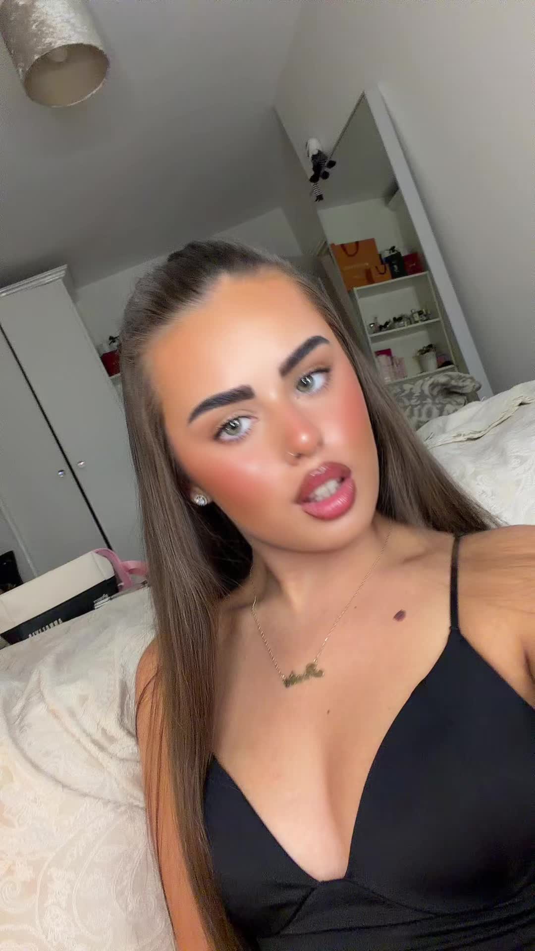 @jodiedunnehughes