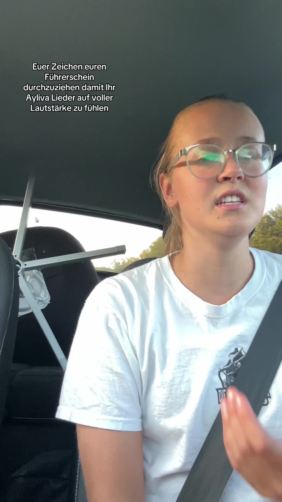 @Laura ྀི