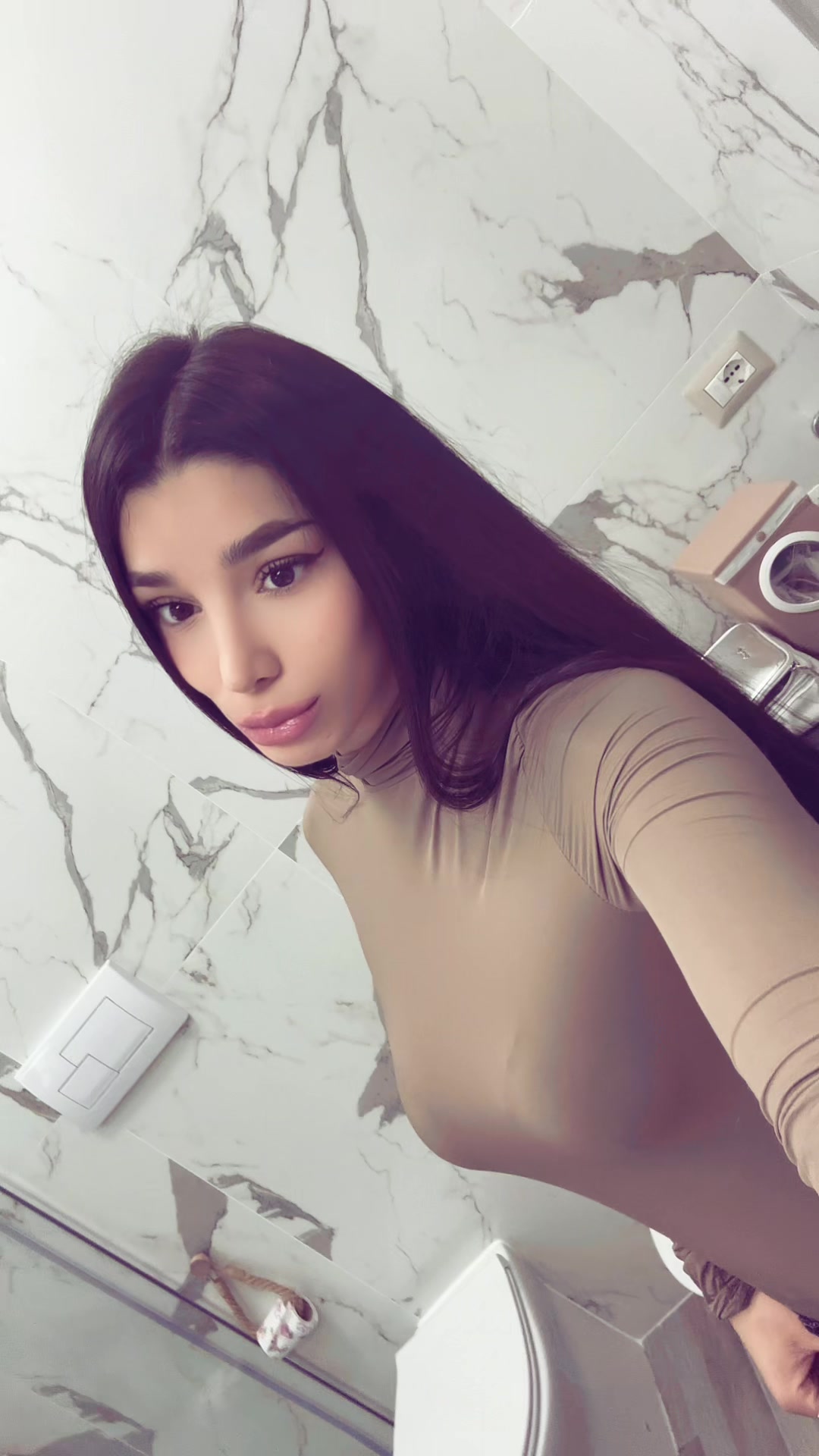 @Adelec