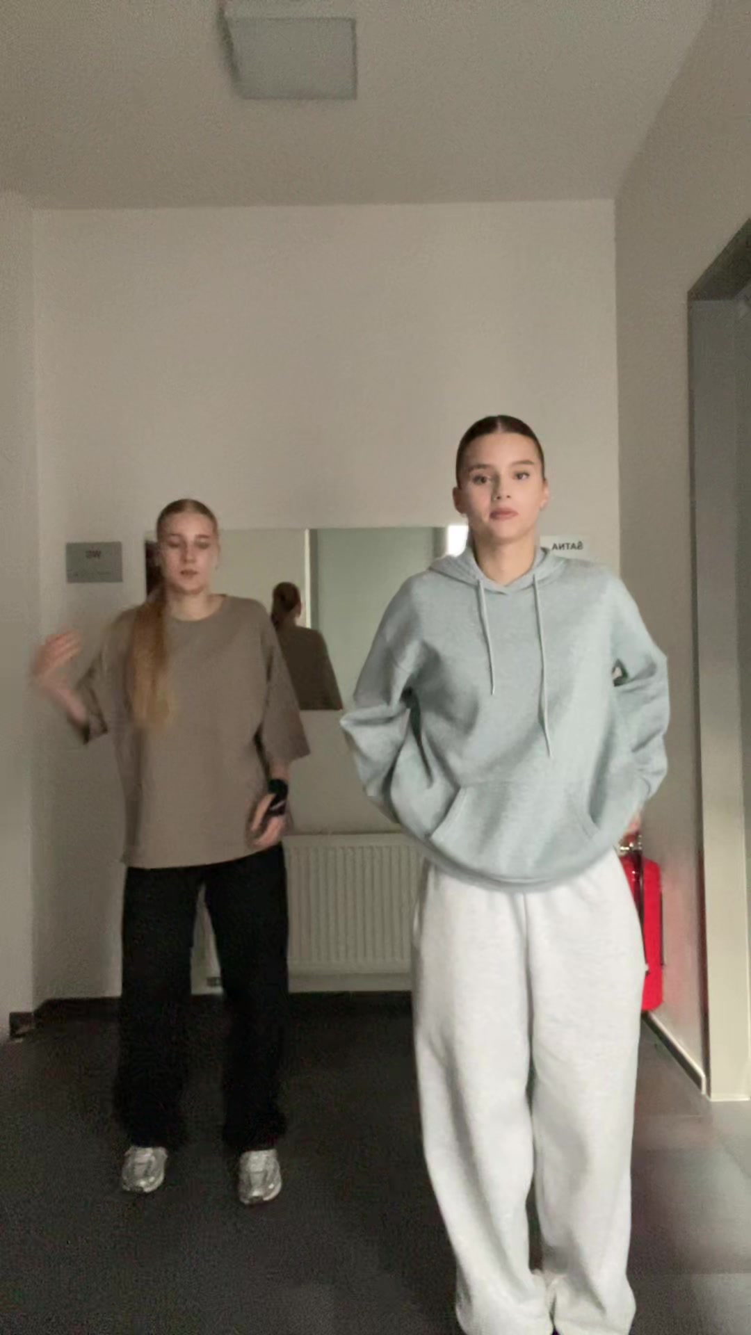 @𝒕𝒈𝒌: 𝒕𝒘𝒊𝒏𝒔𝒊𝒔