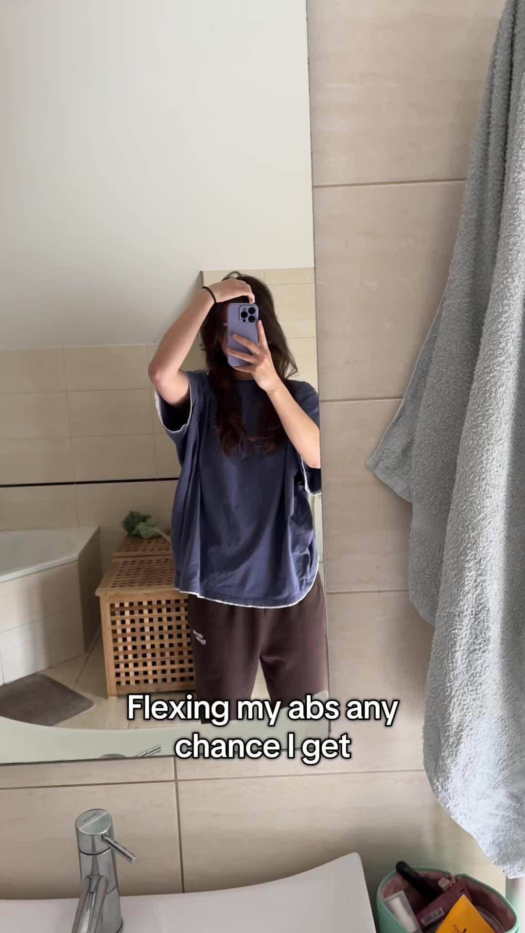 @VelvetLux22