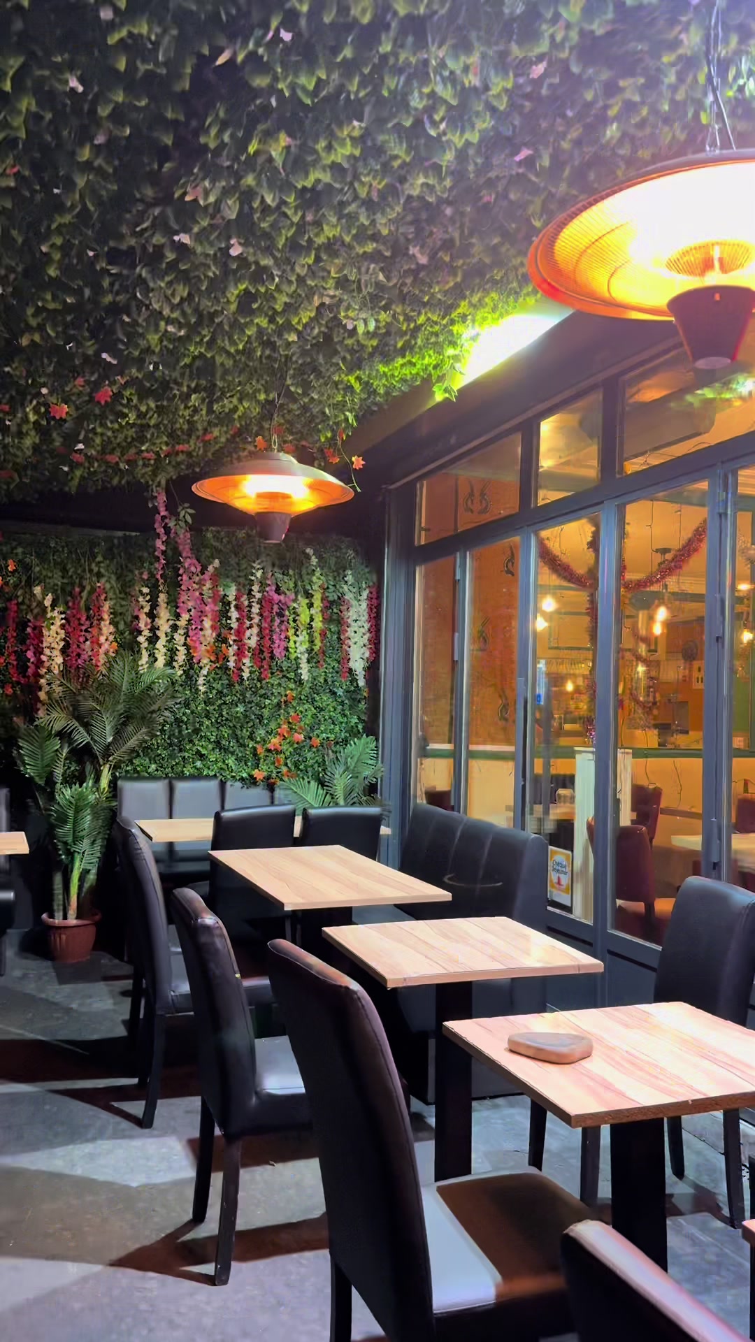 @Mama Africa Paris 🍽️