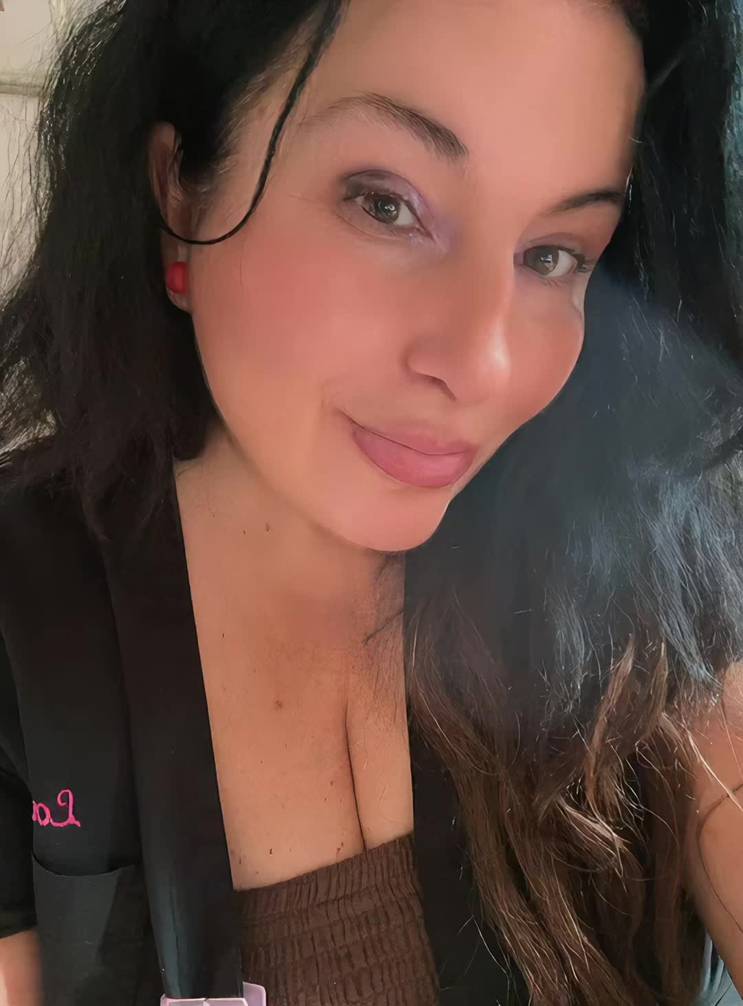 @Lara
