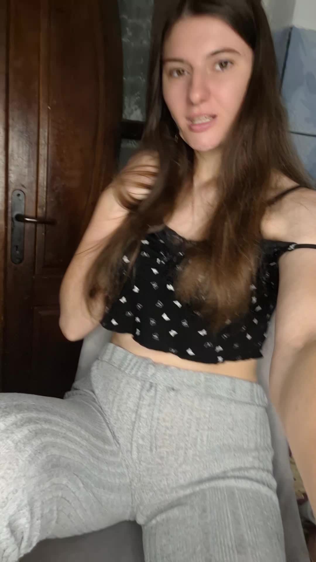 @Ellena.Ella