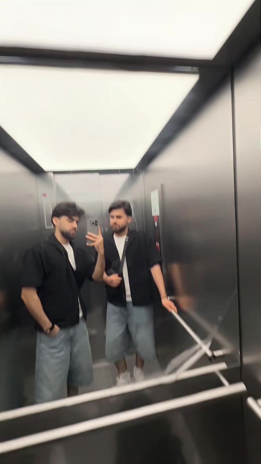 @GlowTwins