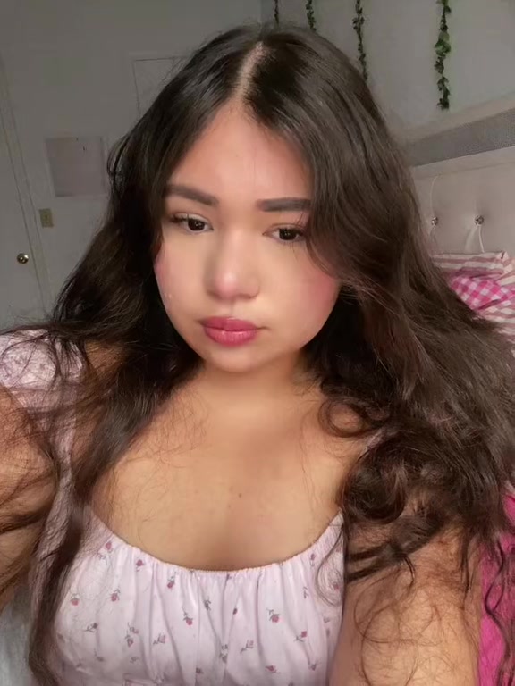 @katvalenciiia