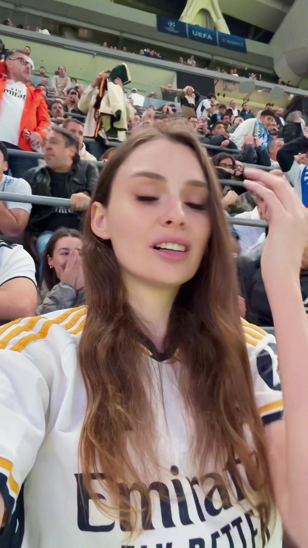 @Laneksa
