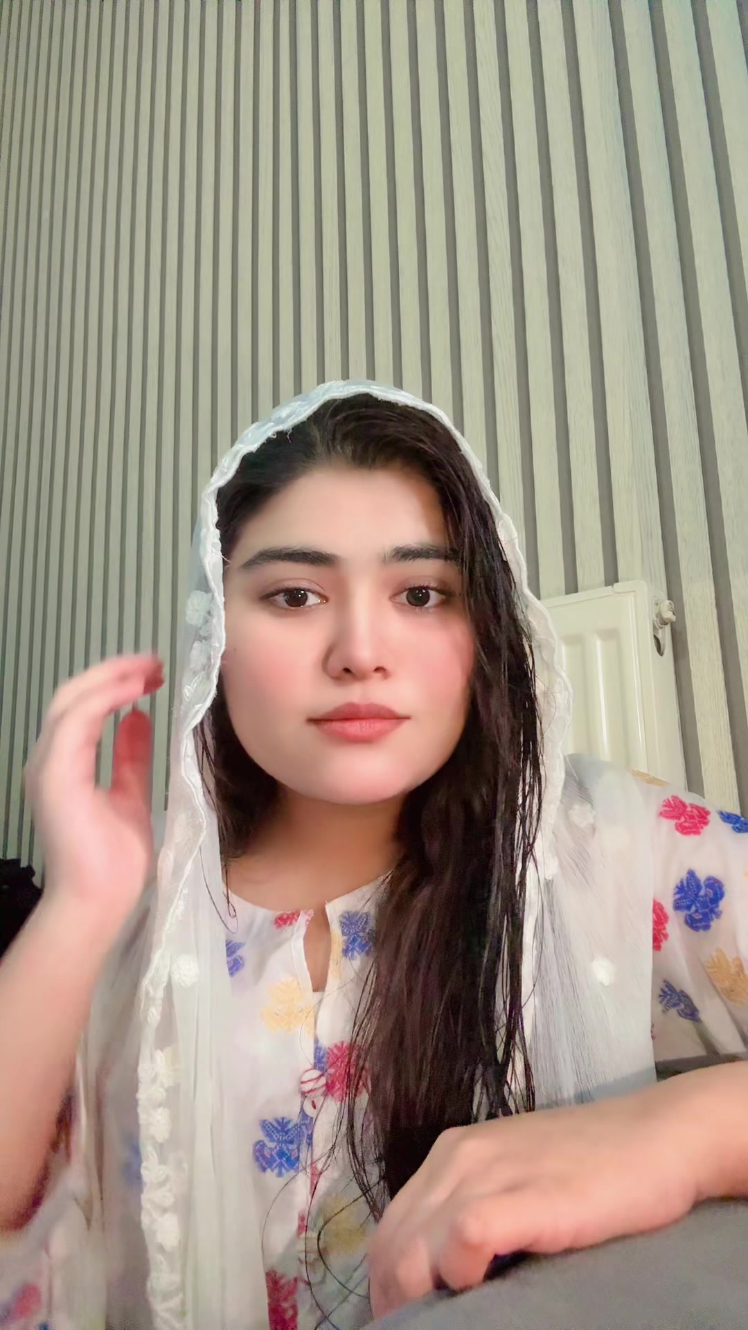 @LARAIB