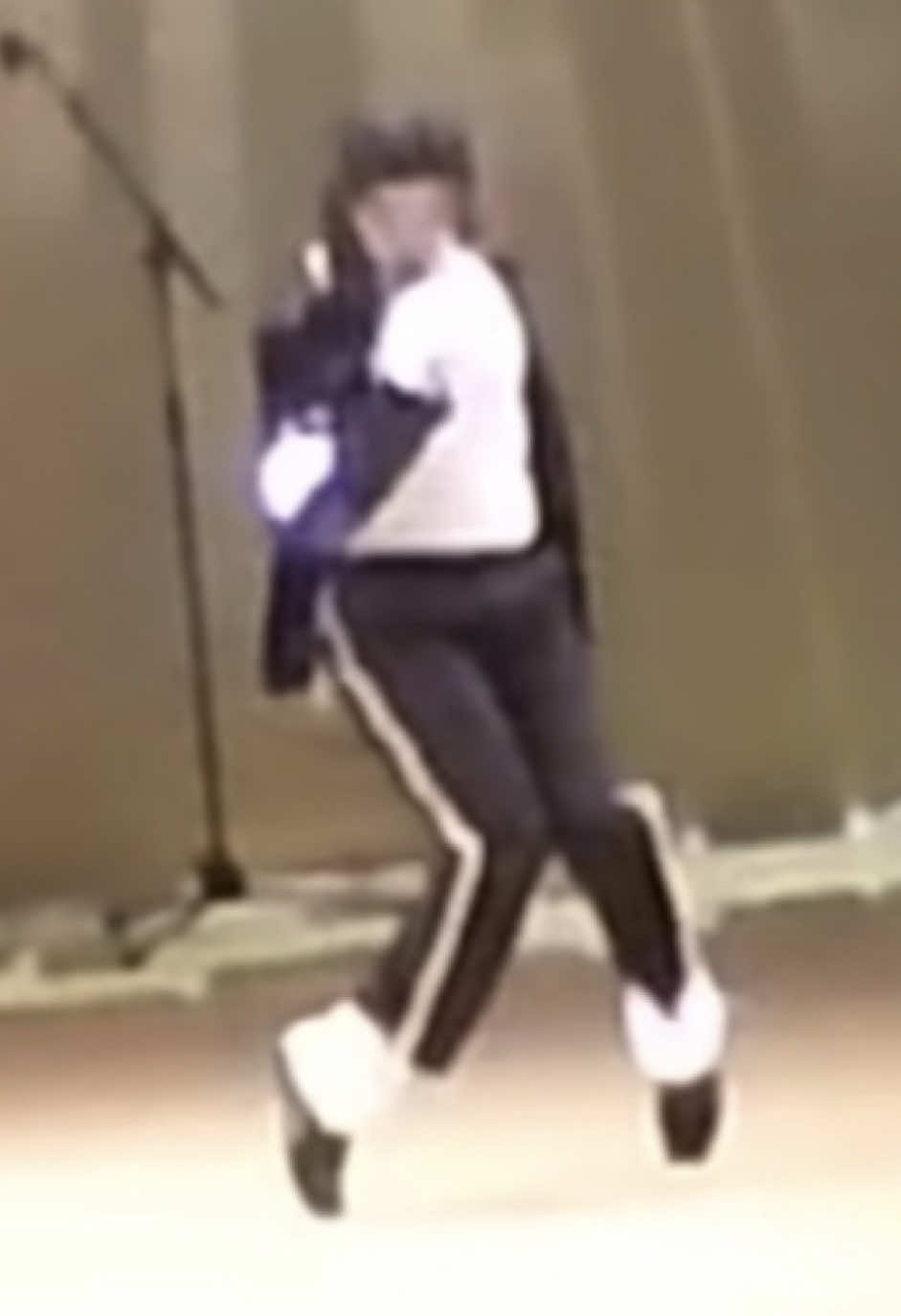 @๐ฅโค๐ธ๐๐๐โค๐ฅ