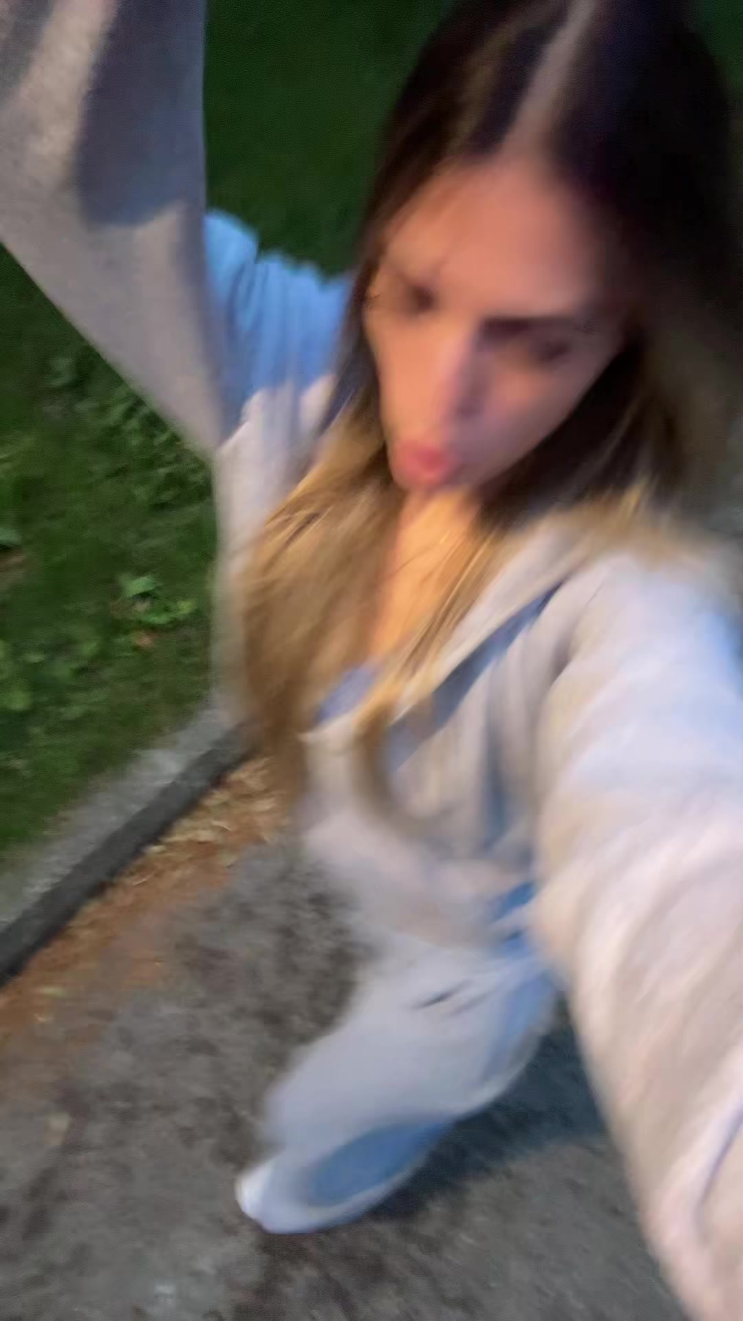 @m e L i