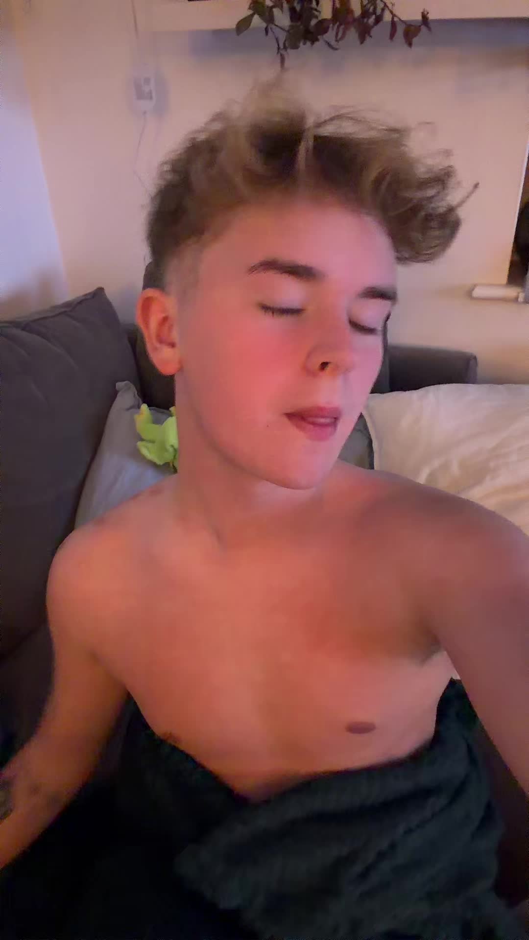 @blu.sclue.s