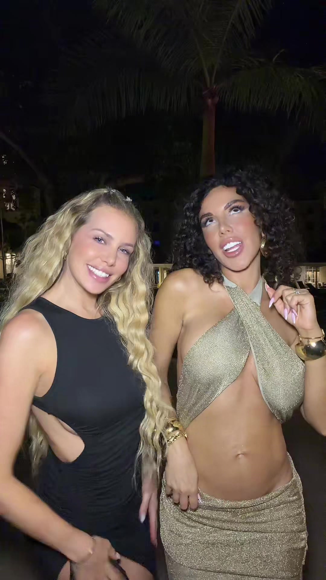 @ADIXIA