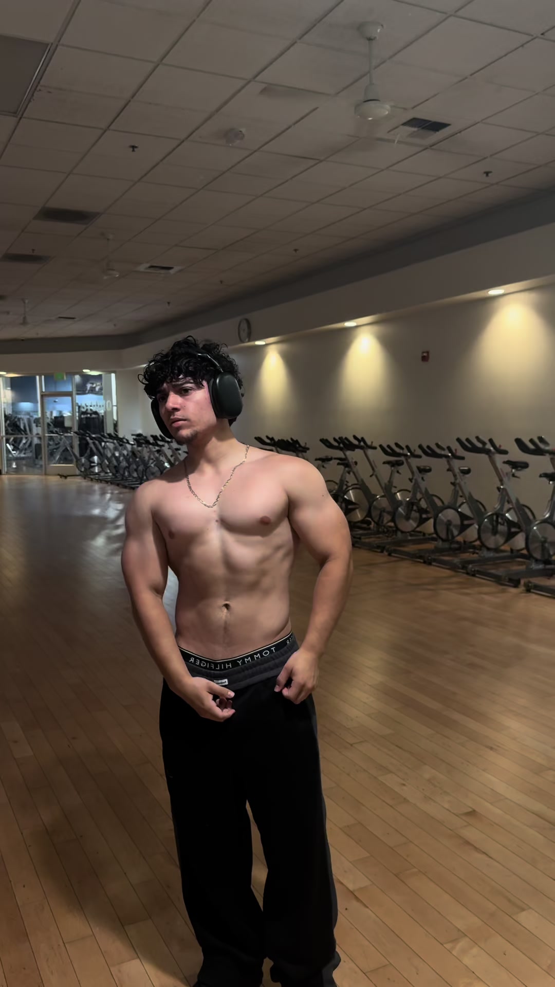 @jonnygoesgym