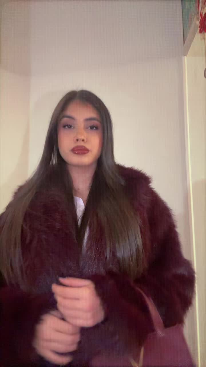 @_auroradauria_