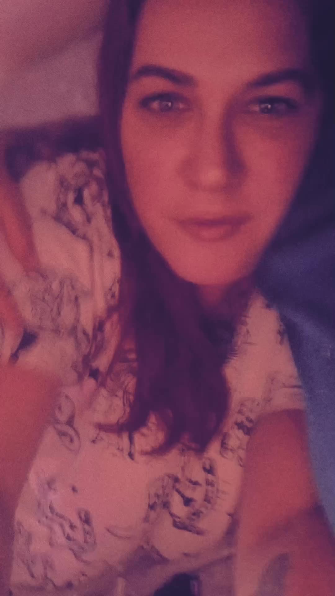 @chloerose1986