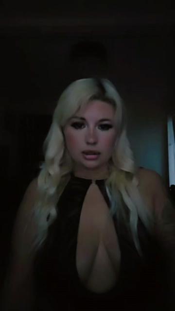 @Victoria..Jayne..♡