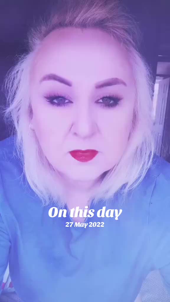 @🖤Ellie🖤