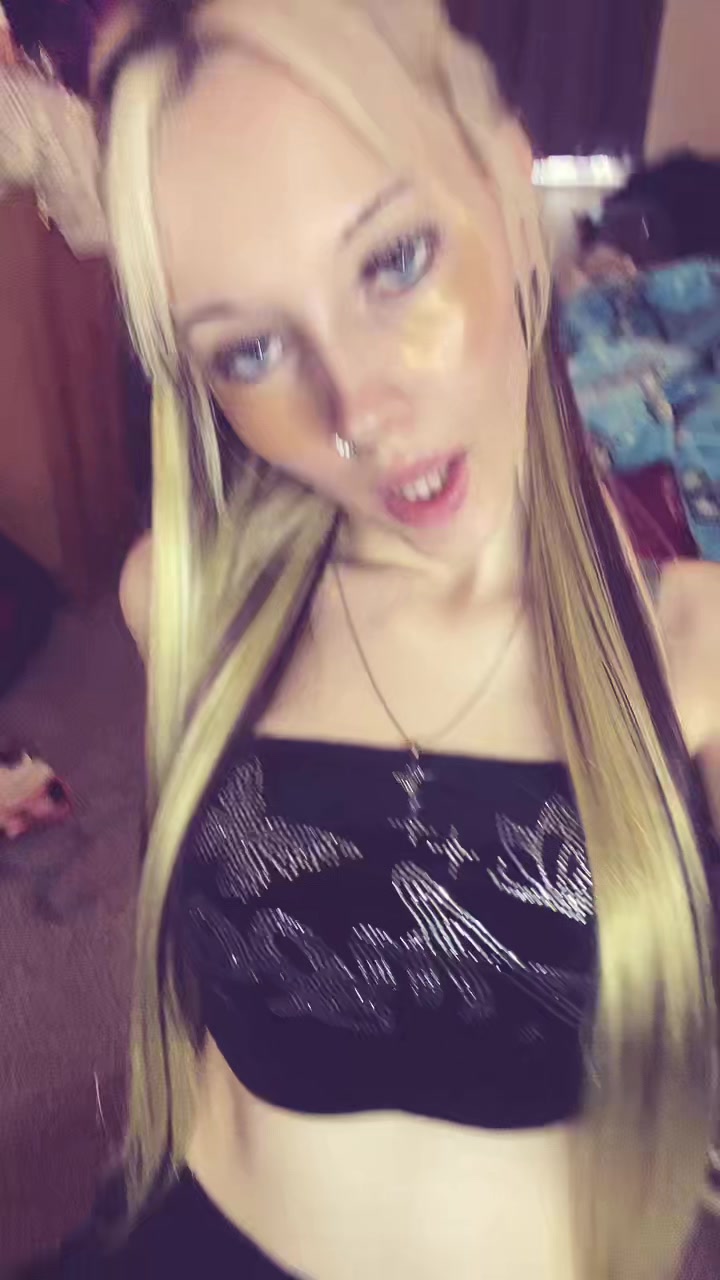 @that_blue_eyed.bitch