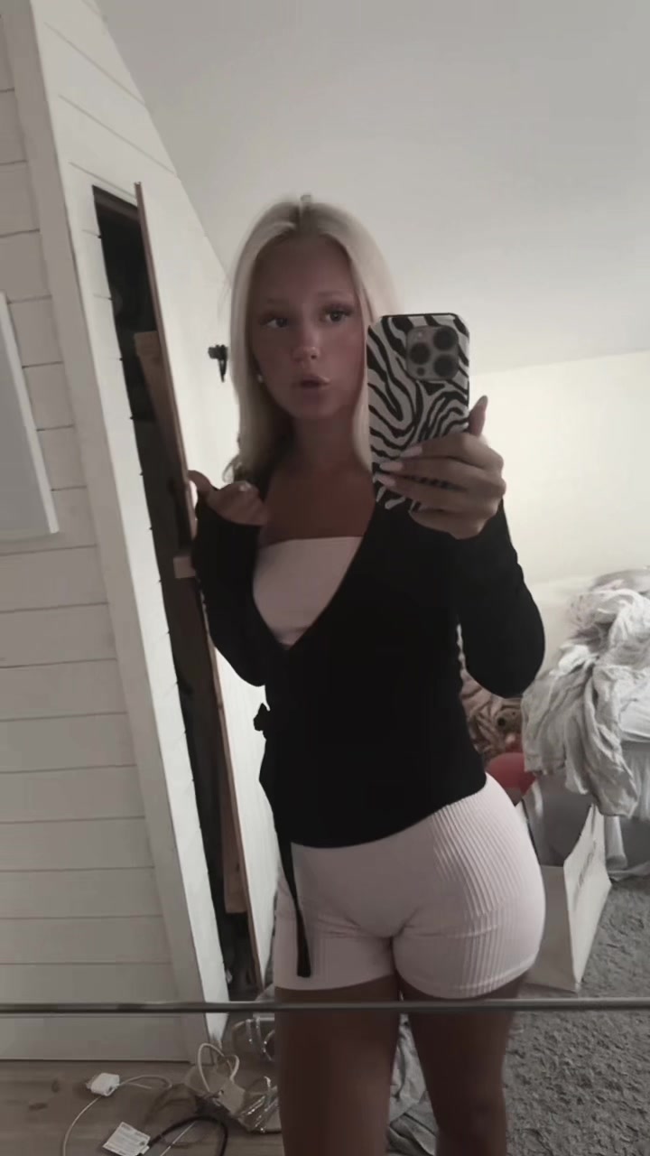 @V I L J A🐆🛍️🎀