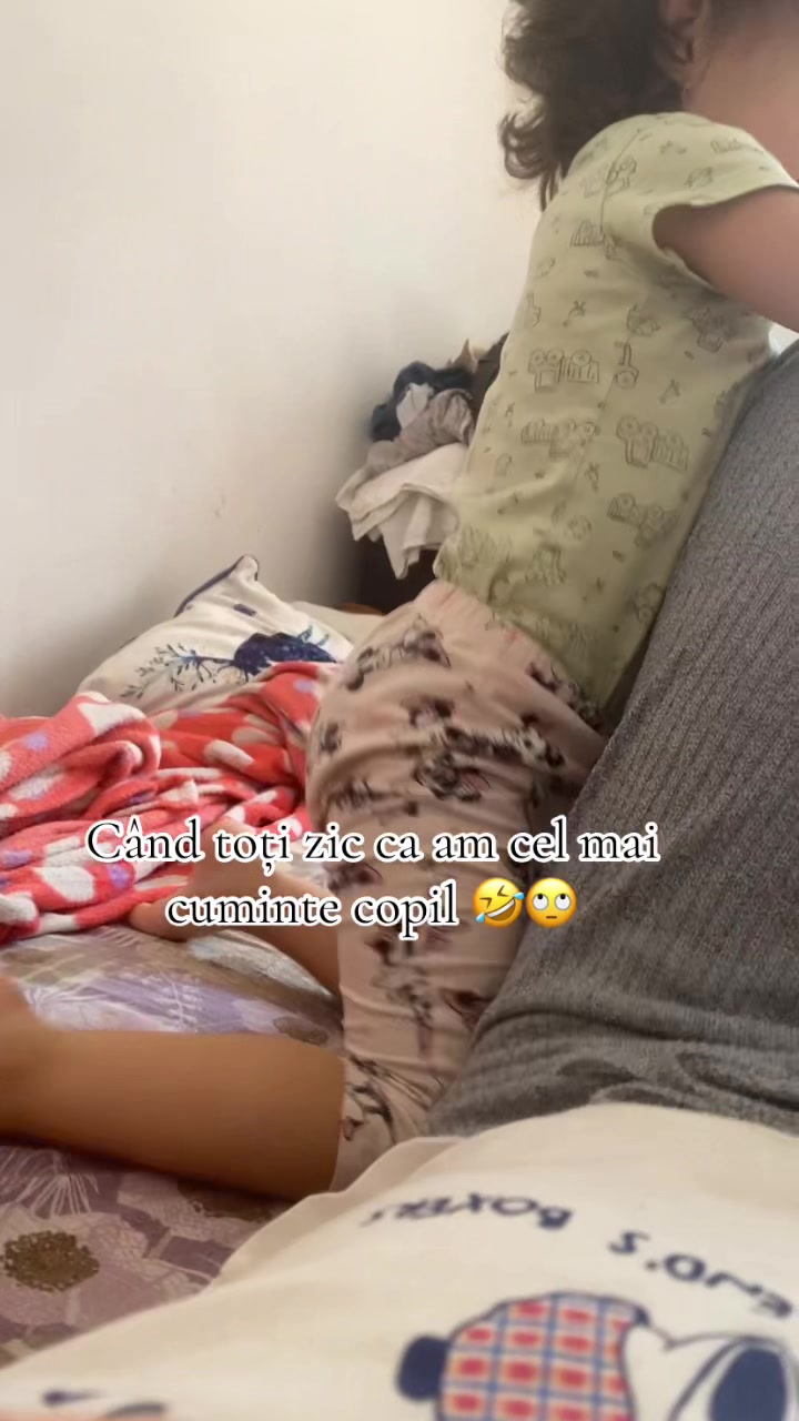 @deeutza🤭