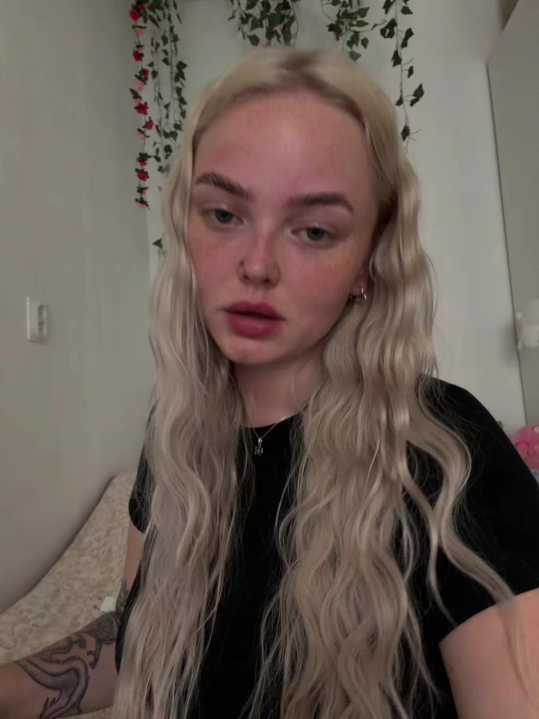 @Waifu