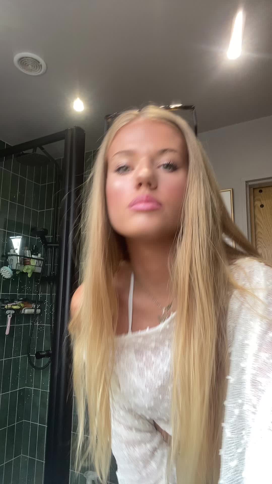 @😈