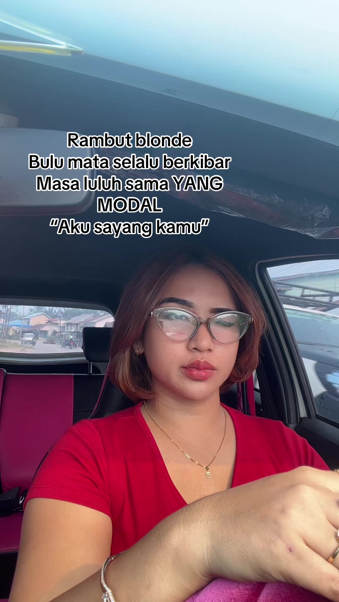 @julia frinella sari