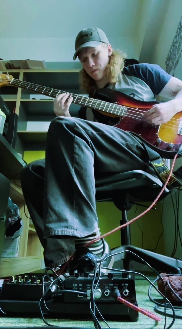 @reubenplaysbass